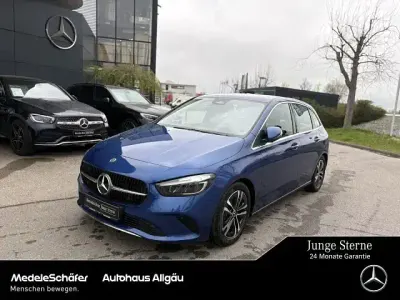 Gebraucht Mercedes B200 Progressive 163 PS (119 kW) 2025 Spektralblau Van / Kleinbus