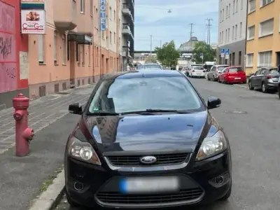 Gebraucht Ford Focus 100 PS (73 kW) 2008 Schwarz Kleinwagen