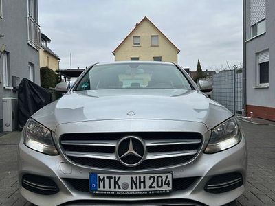 Gebraucht Mercedes C180 156 PS (114 kW) 2014 Silber Limousine
