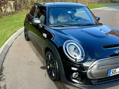Gebraucht Mini Cooper SE 135 kW (184 PS) 2020 Schwarz Kleinwagen