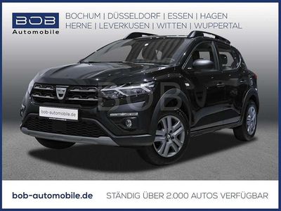 Grau Gebraucht 2021 Dacia Sandero Stepway Limousine | 13.870 € (Fairer Preis)