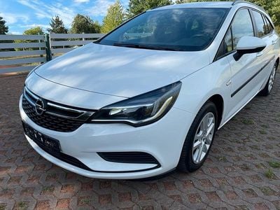 Silber Gebraucht 2019 Opel Astra Edition Kombi | 11.249 € (Fairer Preis)