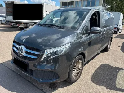 Gebraucht Mercedes V220 Edition 163 PS (119 kW) 2021 Graphitgrau Van / Kleinbus