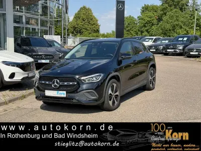 Gebraucht Mercedes GLA200 Progressive 150 PS (110 kW) 2022 Schwarz SUV