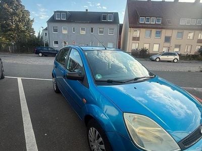 Gebraucht Ford Fiesta 59 PS (43 kW) 2005 Blau Kleinwagen