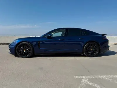 Gebraucht Porsche Panamera 4S 441 PS (324 kW) 2020 Blau Kleinwagen