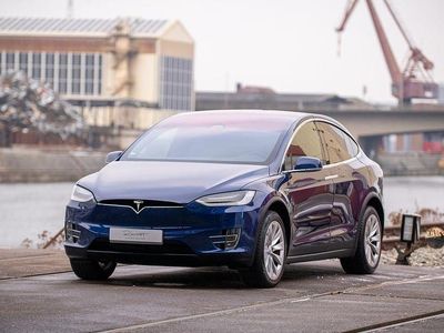 Blau Gebraucht 2017 Tesla Model X SUV | 28.900 € (Guter Preis)