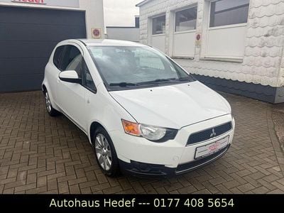 Usata Mitsubishi Colt 75 CV (55 kW) 2011 Bianco Utilitaria