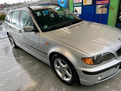 Gebraucht BMW 320 170 PS (125 kW) 2002 Silber Kombi