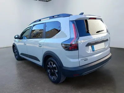 Neu Dacia Jogger Journey 158 PS (116 kW) 2026 Sand beige Van / Kleinbus