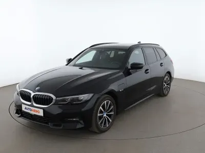 Gebraucht BMW 320e Sport Line 113 PS (83 kW) 2022 Schwarz Kombi