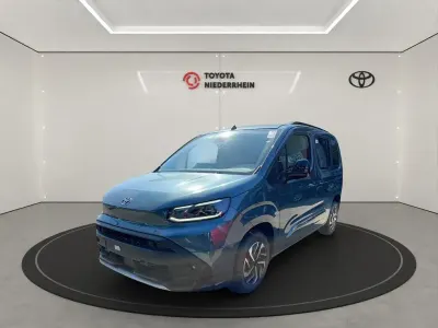 Neu Toyota Proace Verso City 131 PS (96 kW) 2026 Blau Kombi