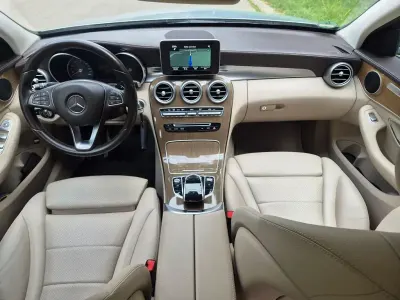 Gebraucht Mercedes C180 Exclusive 156 PS (114 kW) 2015 Silber Limousine