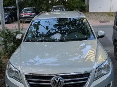 Gebraucht VW Tiguan Sportline 140 PS (102 kW) 2009 Silber SUV