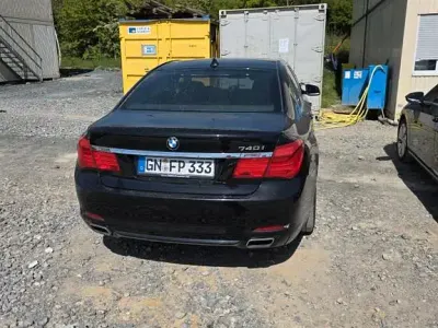Gebraucht BMW 740L 326 PS (239 kW) 2010 Schwarz Limousine