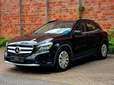 Gebraucht Mercedes GLA200 156 PS (114 kW) 2016 Schwarz SUV