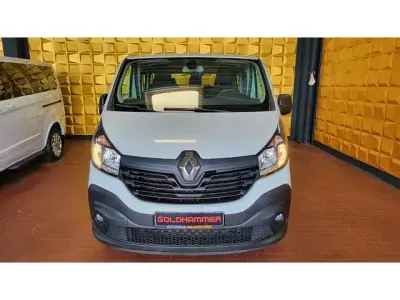 Gebraucht Renault Trafic 145 PS (106 kW) 2018 Weiß Van / Kleinbus