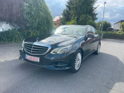 Gebraucht Mercedes E300 231 PS (169 kW) 2013 Schwarz Limousine