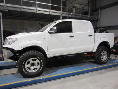 Weiß Gebraucht 2010 Toyota HiLux Abholung | 65.000 €