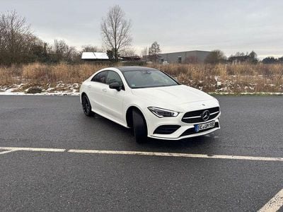 Weiß Gebraucht 2022 Mercedes CLA250e AMG line Limousine | 28.000 € (Fairer Preis)