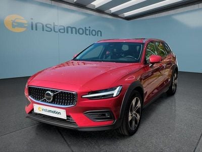 Usata Volvo V60 CC 197 CV (144 kW) 2024 Rosso Station wagon