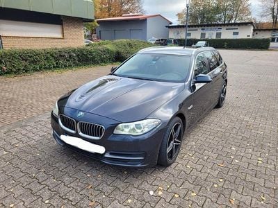 Grau Gebraucht 2015 BMW 525 Kombi | 10.999 € (Guter Preis)