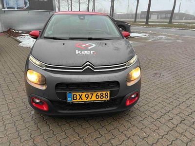 Grau Gebraucht 2018 Citroën C3 Feel Limousine | 3.625 €