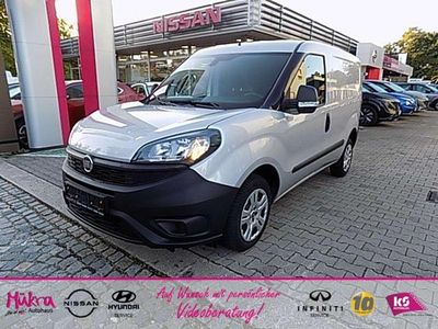 Grau Gebraucht 2021 Fiat Doblò Van / Kleinbus | 9.990 € (Fairer Preis)