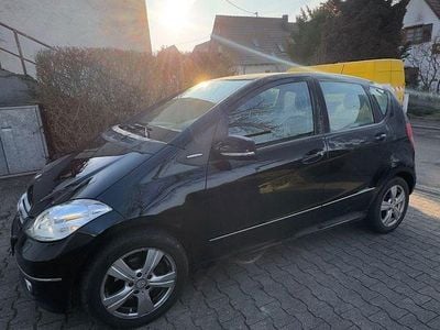 Schwarz Gebraucht 2011 Mercedes A180 Kombi | 2.700 € (Superpreis)