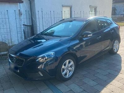 Gebraucht Volvo V40 190 PS (139 kW) 2015 Blau SUV