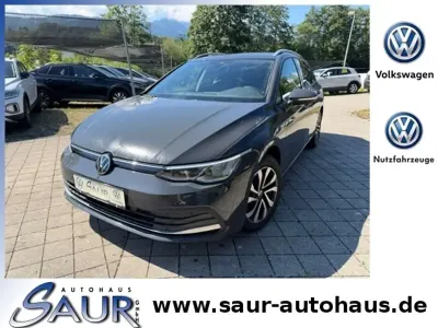 Gebraucht VW Golf VIII Active 150 PS (110 kW) 2022 Uranograu Kombi