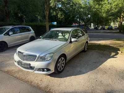 Gebraucht Mercedes C250 204 PS (150 kW) 2011 Silber Limousine