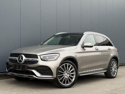 Second-hand Mercedes GLC300 AMG line 245 CP (180 kW) 2019 Argintiu SUV