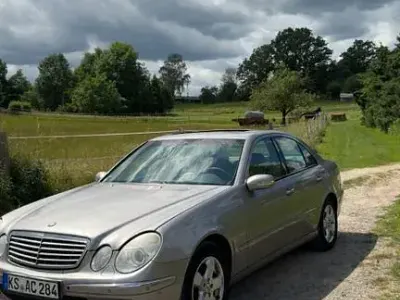 Gebraucht Mercedes E320 224 PS (164 kW) 2003 Silber Limousine