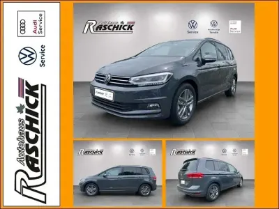 Neu VW Touran Comfortline 150 PS (110 kW) 2026 Delfingrau Van / Kleinbus