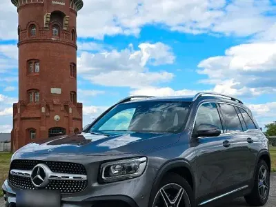 Gebraucht Mercedes B180 136 PS (100 kW) 2021 Grau Kleinwagen