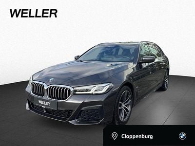Grau Gebraucht 2022 BMW 520 M Sport Limousine | 32.399 € (Guter Preis)