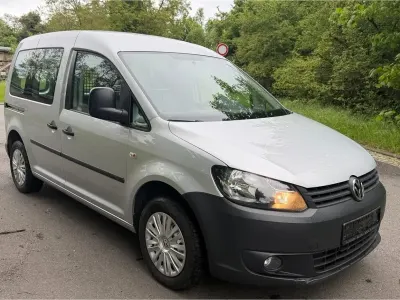 Gebraucht VW Caddy 75 PS (55 kW) 2011 Silber Van / Kleinbus
