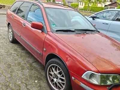 Occasion Volvo V40 200 ch (147 kW) 1999 Orange Break
