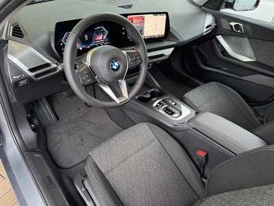 Neu BMW 120 Performance 170 PS (125 kW) 2025 Skyscraper grau metallic Kleinwagen