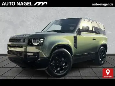 Nuova Land Rover Defender SE 202 CV (148 kW) 2026 Verde SUV