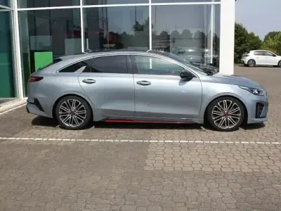 Gebraucht Kia ProCeed GT Comfort 204 PS (150 kW) 2020 Silber Kleinwagen