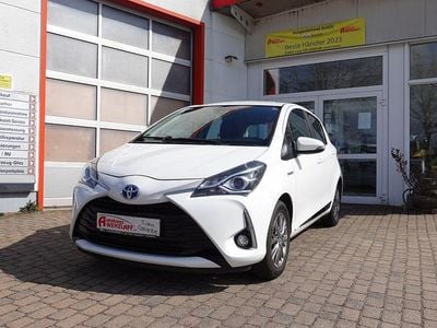 Usata Toyota Yaris Hybrid Team 101 CV (74 kW) 2017 Bianco Utilitaria