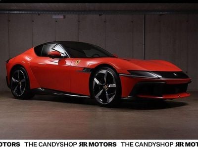 Nuova Ferrari 12 Cilindri 825 CV (606 kW) 2025 Arancione