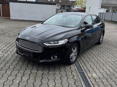 Gebraucht Ford Mondeo Titanium 179 PS (131 kW) 2016 Schwarz Limousine