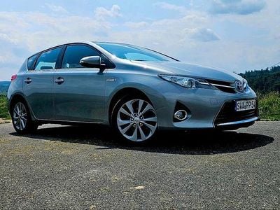Toyota Auris Hybrid