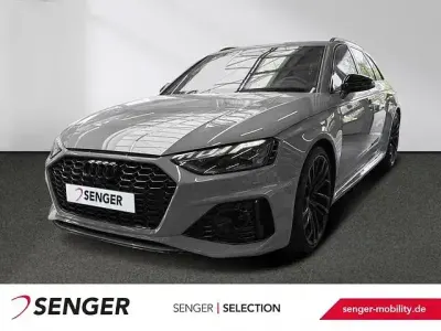 Gebraucht Audi RS4 Comfort 450 PS (330 kW) 2023 Nardograu Kombi