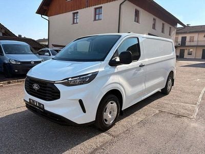Gebraucht Ford Transit Custom Trend 136 PS (100 kW) 2024 Weiß Van / Kleinbus