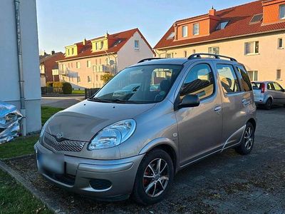 Gebraucht Toyota Yaris Verso Sol 77 PS (56 kW) 2004 Van / Kleinbus