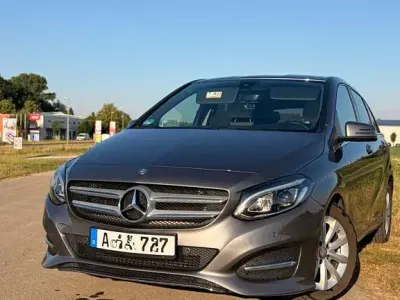 Gebraucht Mercedes B180 109 PS (80 kW) 2016 Silber Kleinwagen